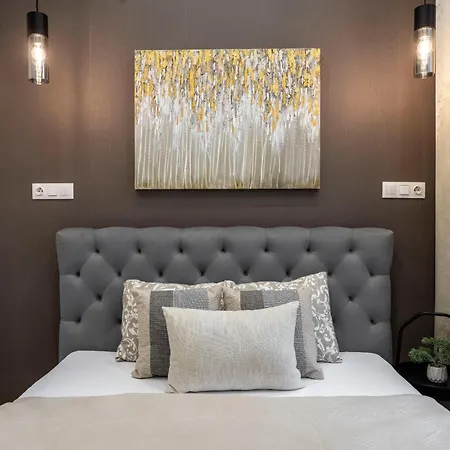 Luxe N' Charm Grand By Prestige Homes Budapest
