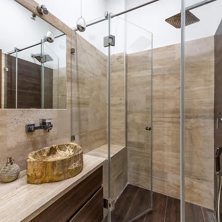 Luxe N' Charm Grand By Prestige Homes Apartment Budapest