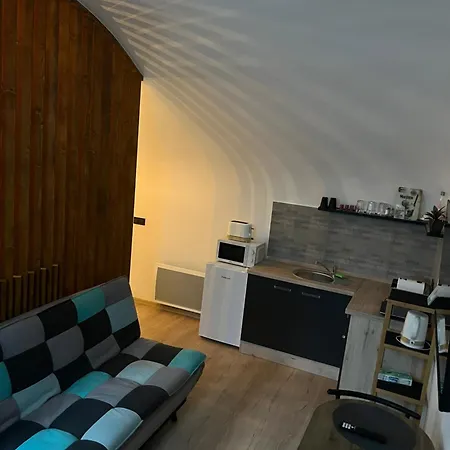 Szondi For Rest Apartment Budapest