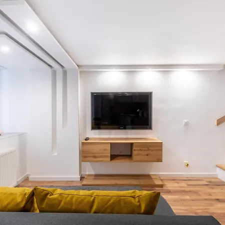 Sz27 B Szekely Apartment
