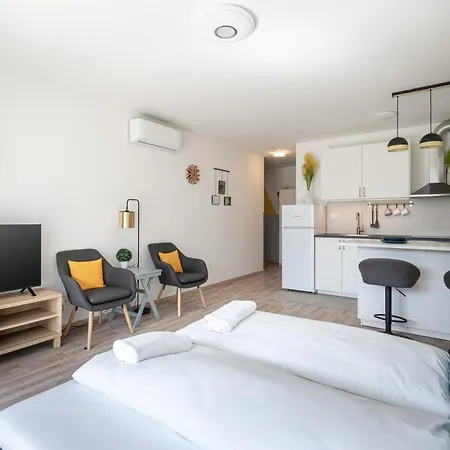 River Sunshine Apartment