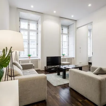 Apartment 4 Bro For Secret *