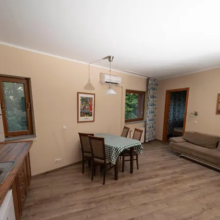 Carolina Apartment *