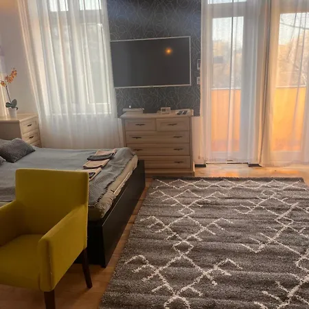 Kalvaria With Balcony, Free Parking And Ac