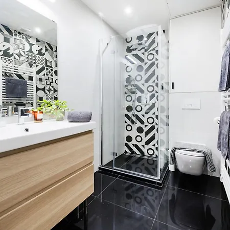 Walk To Opera House - 3br Live In Designer Apartment *