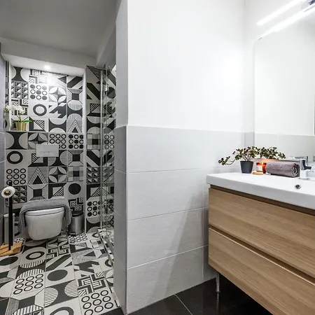Walk To Opera House - 3br Live In Designer Apartment