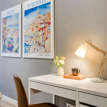 Apartment Walk To Opera House - 3br Live In Designer Budapest