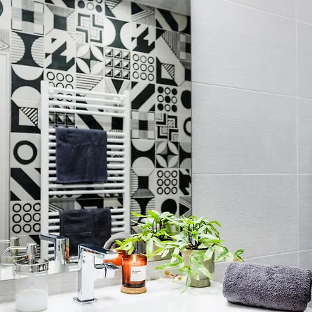 Apartment Walk To Opera House - 3br Live In Designer