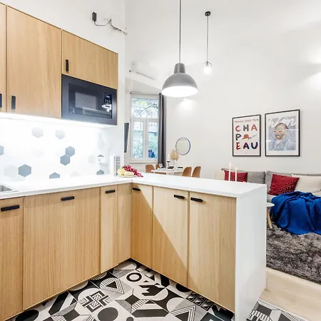 Apartment Walk To Opera House - 3br Live In Designer Budapest