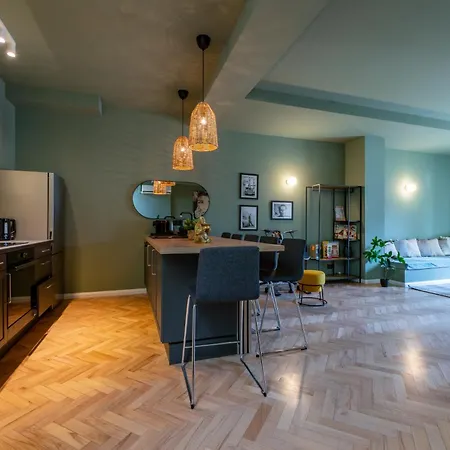 Sky Penthouse Apartment
