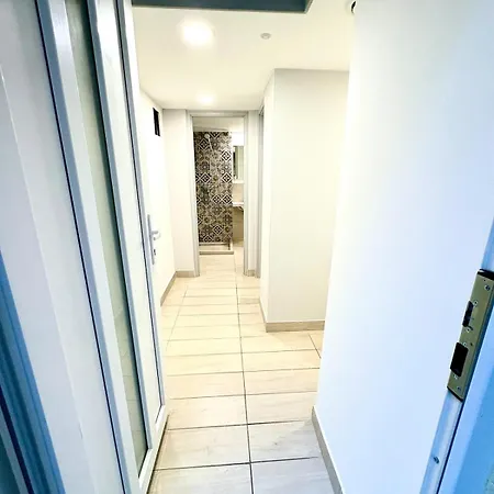 Nyugati 4 With 3 Bedrooms In The Center Budapest