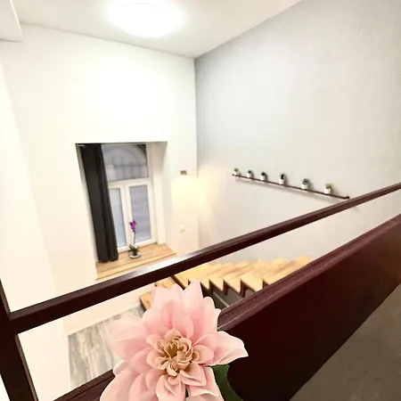 Apartment Nyugati 4 With 3 Bedrooms In The Center *