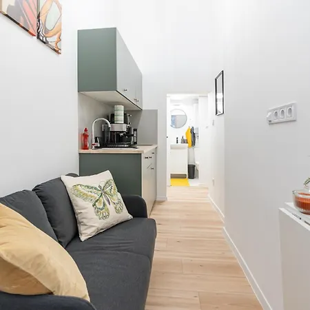 Apartment Ubi