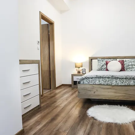 Apartment Thaly *