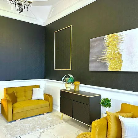 Deluxe 2-bedroom With Sauna And Ac Apartment Budapest