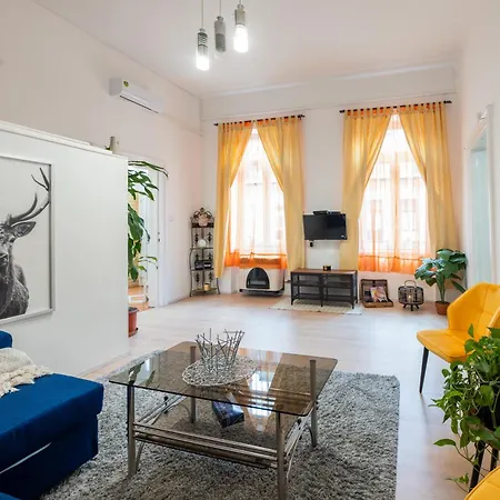 Downtown Oasis Apartment *