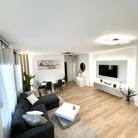Apartment P193 Stylish