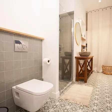 Luxury Style Next To The Market Hall Apartment *