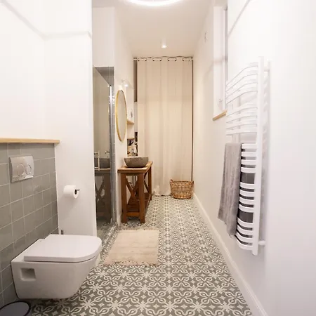 Luxury Style Next To The Market Hall Apartment *