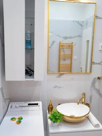 Gold'n Marble