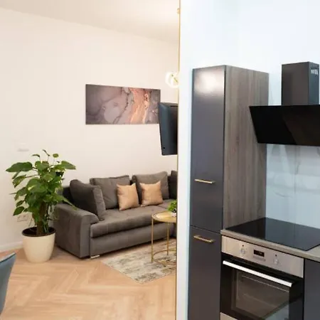 Apartment Gold'n Marble *