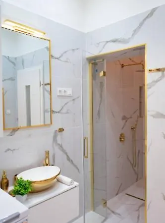 Gold'n Marble * Budapest