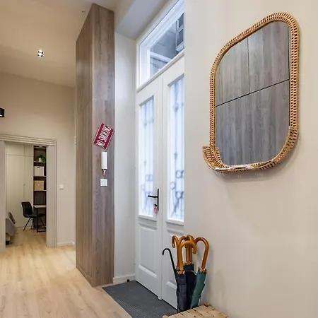 Apartment Elegance *