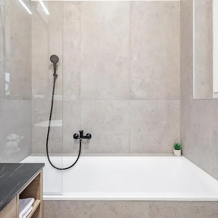 Apartment Elegance *