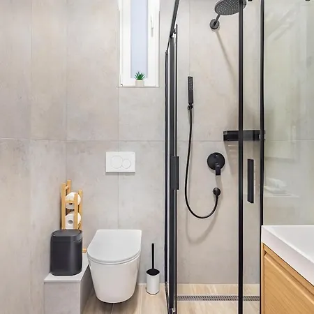 Elegance Apartment *
