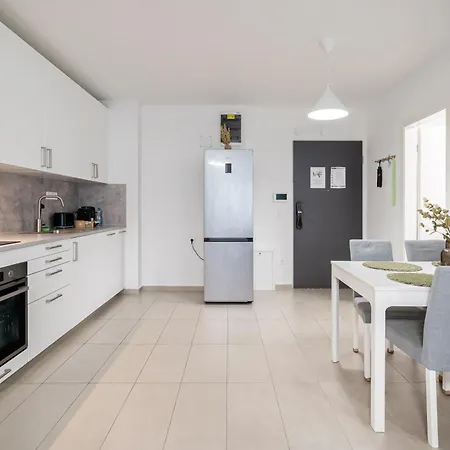 Apartment Bliss Block