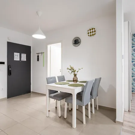 Apartment Bliss Block