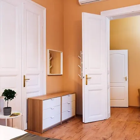 Apartment Very Very Spacious New