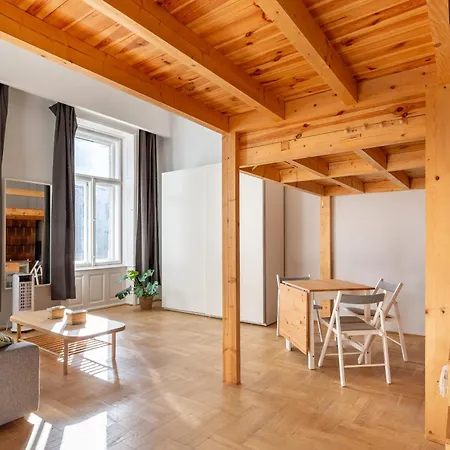 V26 Freedom Apartment