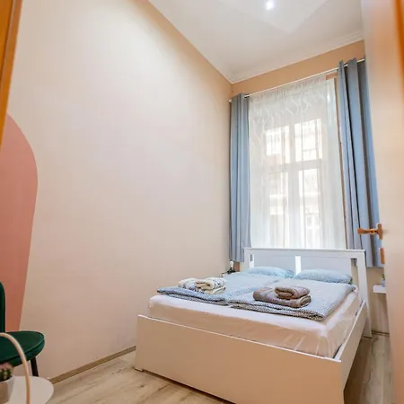 Buda Castle Charming 2 Bedrooms Apartment