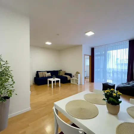 Botanic Nest - Free Parking Apartment