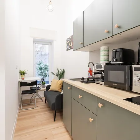 Apartment Ubi