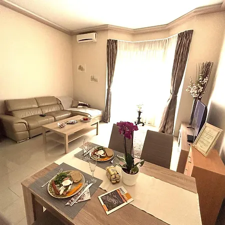 Apartment Riverside Mansion Budapest