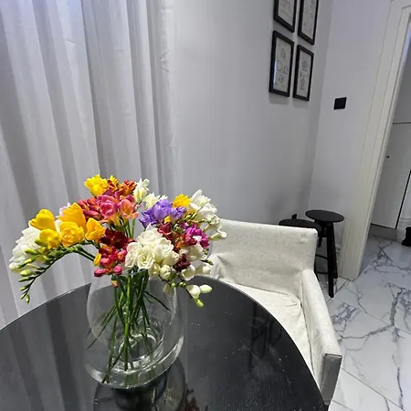 Premium Luxury Opera Near Opera And Basilica Apartment