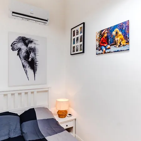 Apartment 2 Bedrooms And Living Your Modern In