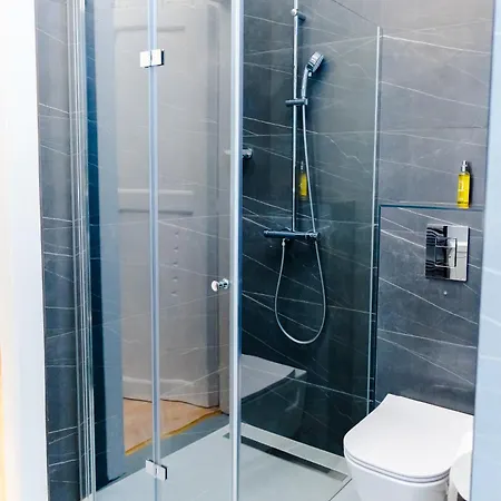 2 Bedrooms And Living Your Modern In Apartment Budapest