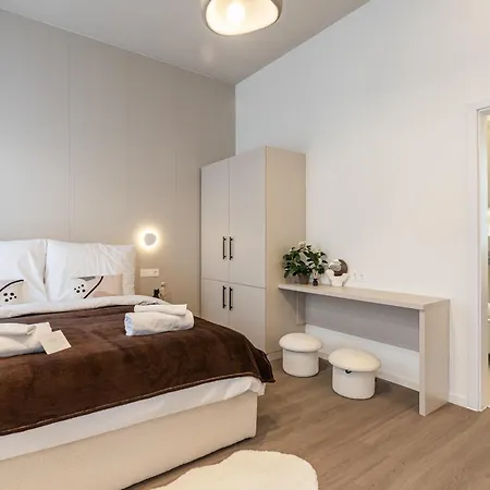 Bed & Breakfast Oasis Luxe Boutique By Bqa *