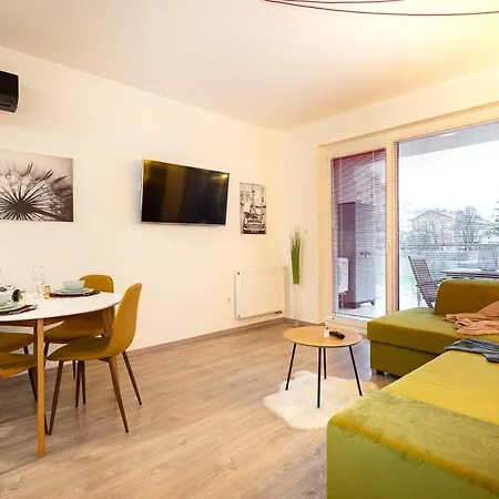 Angelland 24 & Garage & Terrace Apartment