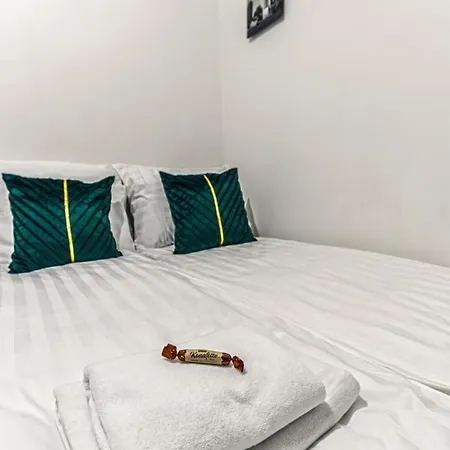 Chill & In The Heart Of Budapest-with Ac