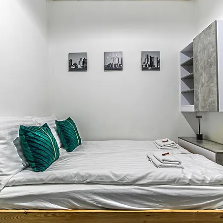 Chill & In The Heart Of Budapest-with Ac *