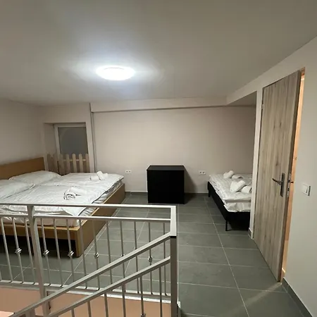 Apartment Iza-szondi Homes