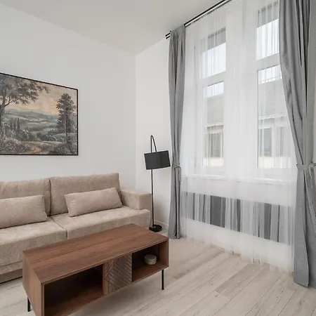 Apartment Park *