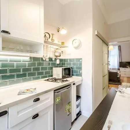 Akacfa Chic Retreat Downtown Apartment Budapest
