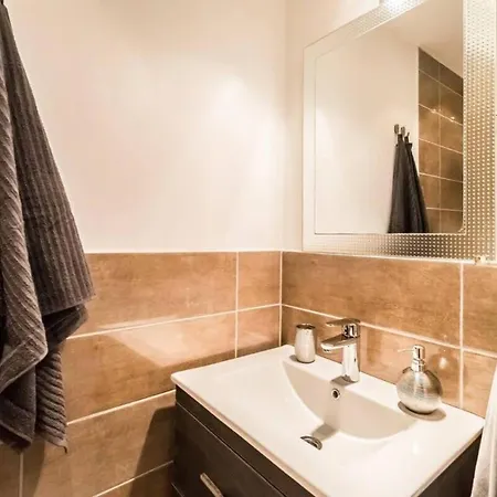 Akacfa Chic Retreat Downtown Apartment Budapest