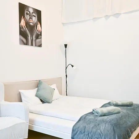 Serenity By Nw * Budapest