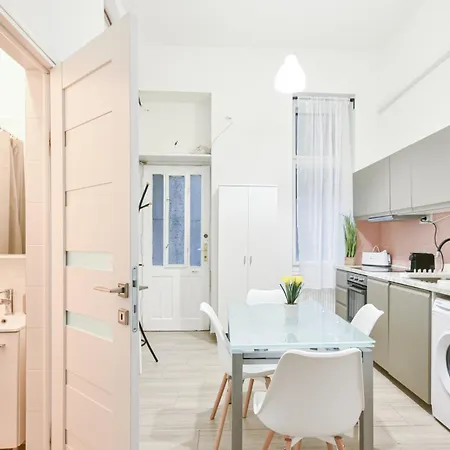 Serenity By Nw Budapest